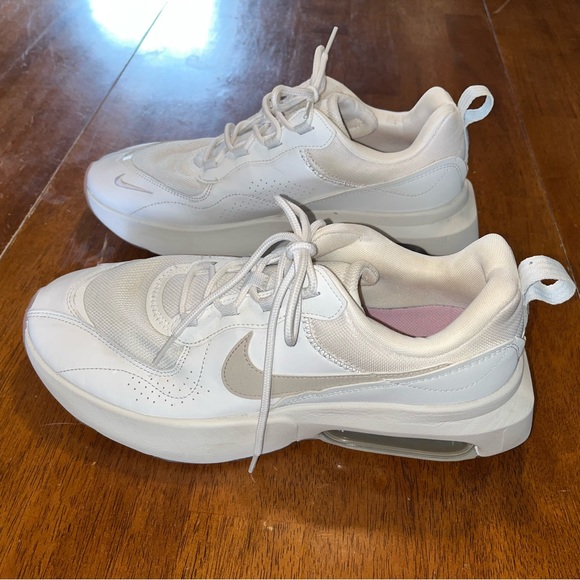 Women's Air Max Excee Sneaker - Picture 4 of 6